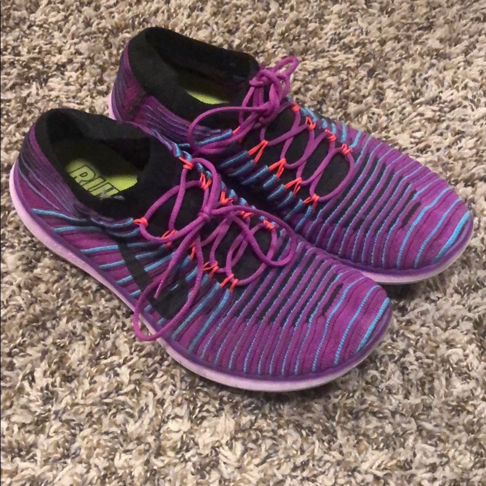 Women’s Nike Free Running Shoe